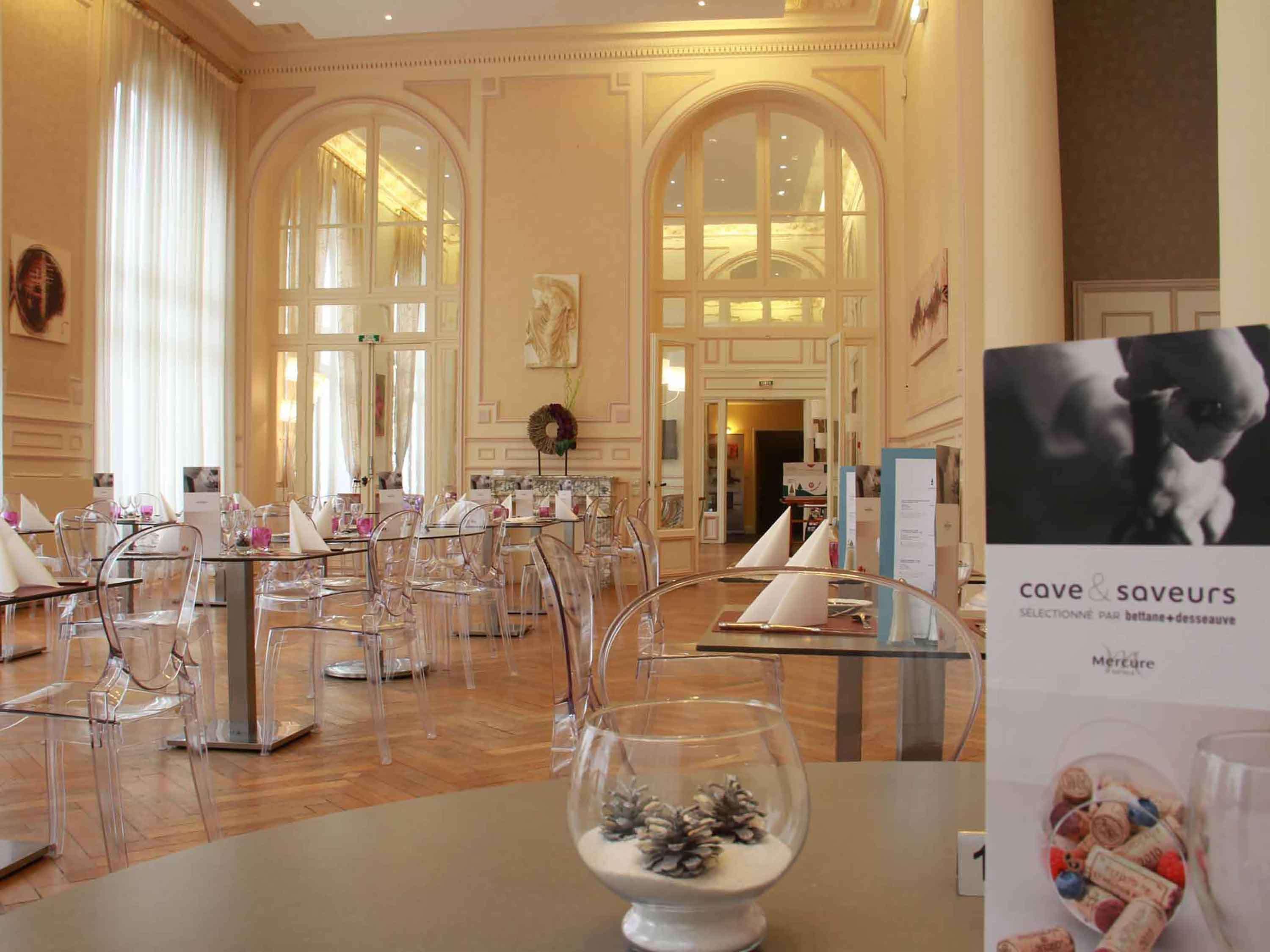 Hotel Mercure Saint-Nectaire Spa & Bien-Etre Zewnętrze zdjęcie